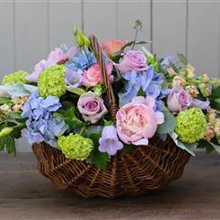 A pastel Summer Basket
