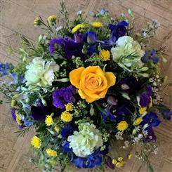 Posy arrangement in blues and yellows