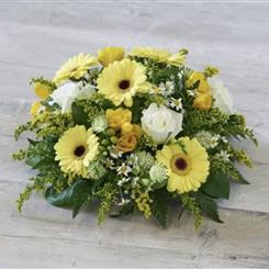Scented yellow posy